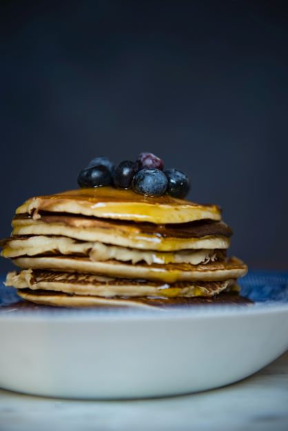 bleu berry on top of bread